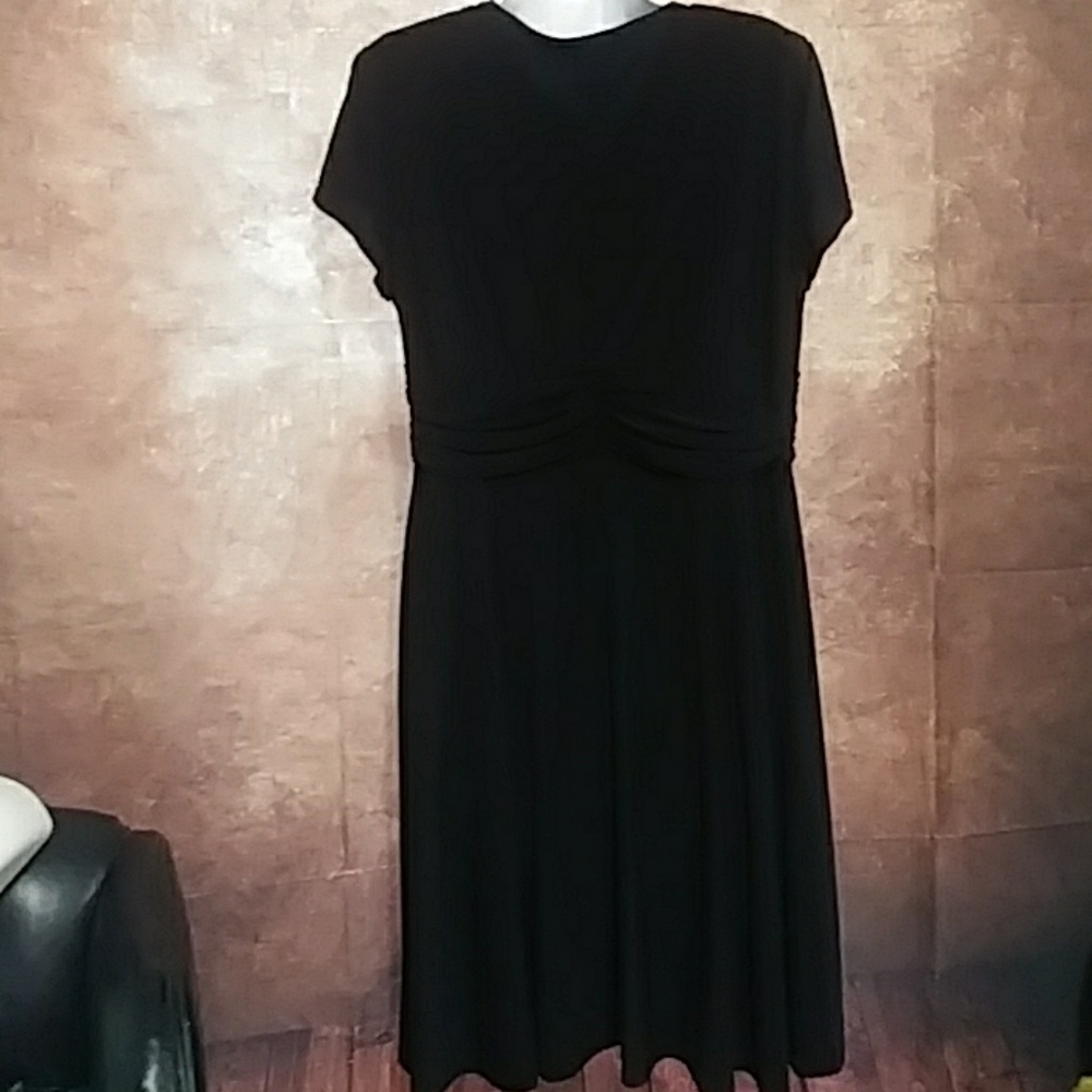 R&M RICHARDS - Picture 3 of 3